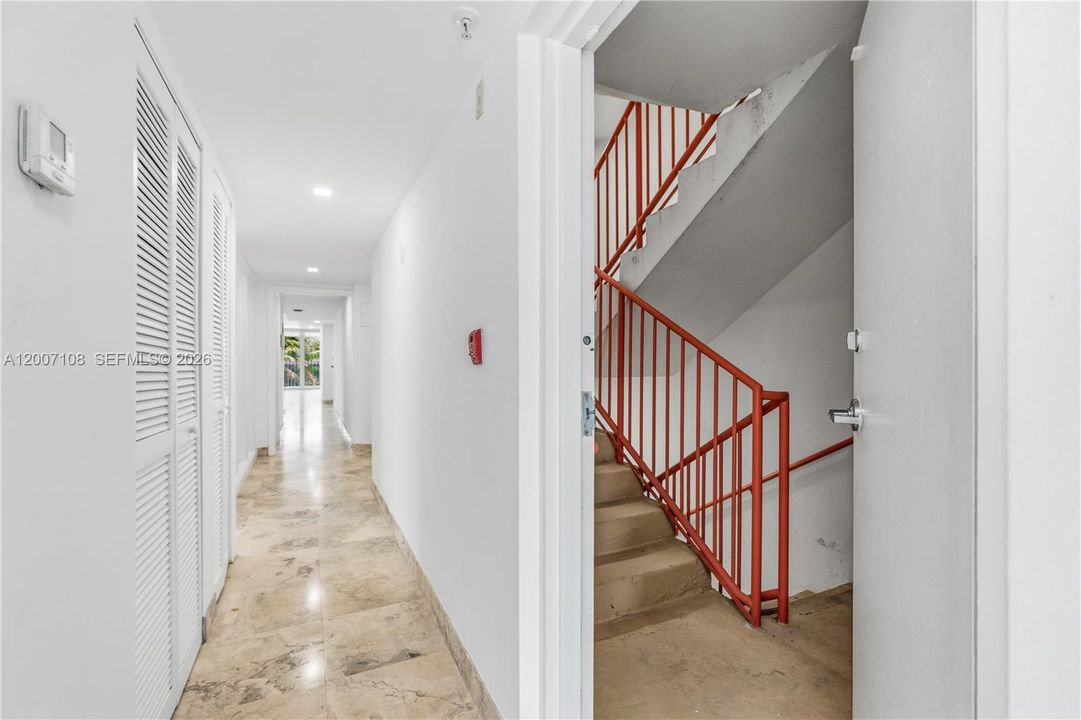 Recently Sold: $569,000 (2 beds, 2 baths, 1360 Square Feet)