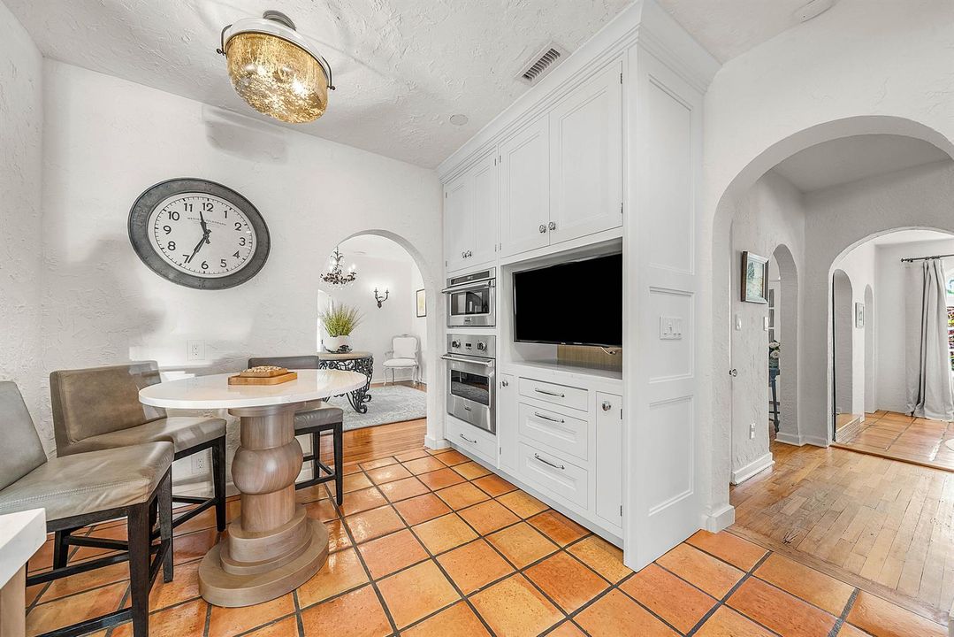 Breakfast Nook