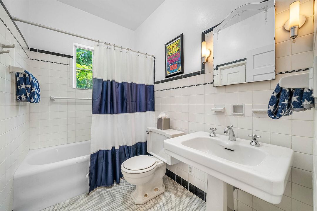 Upstairs Bathroom