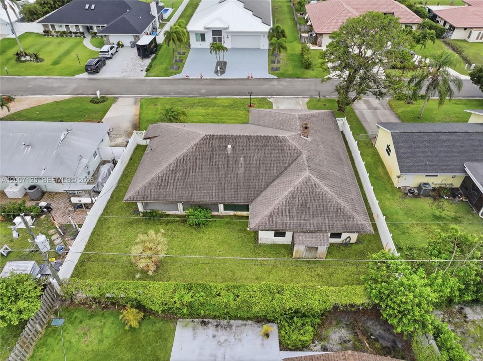 Недавно продано: $499,000 (3 спален, 2 ванн, 1766 Квадратных фут)