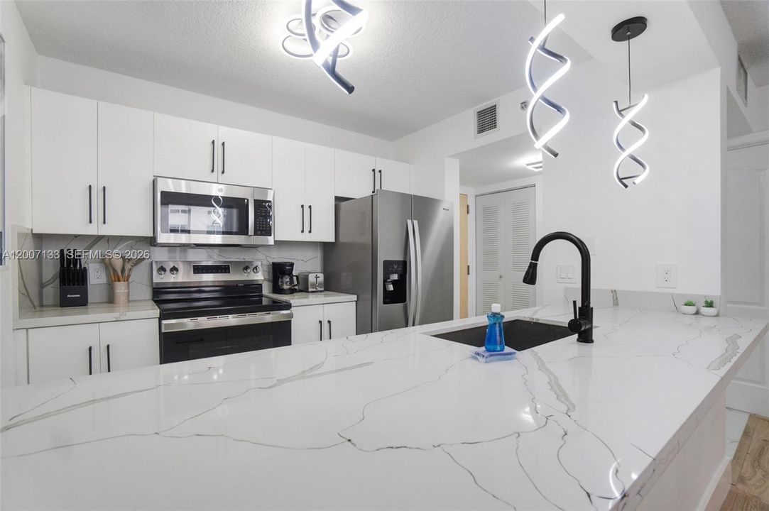 Vendido Recientemente: $525,000 (1 camas, 1 baños, 778 Pies cuadrados)