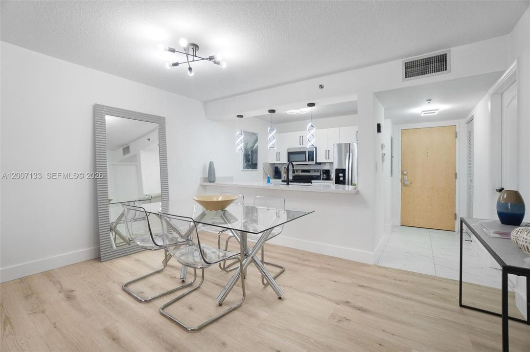 Vendido Recientemente: $525,000 (1 camas, 1 baños, 778 Pies cuadrados)