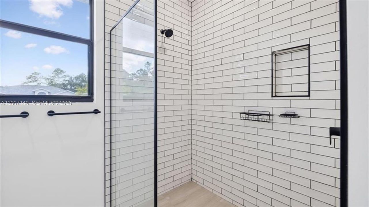 En Venta: $345,000 (3 camas, 2 baños, 0 Pies cuadrados)