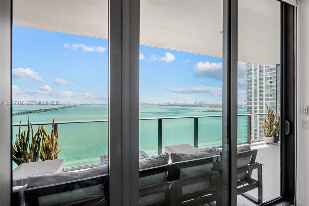 En Venta: $1,040,000 (2 camas, 3 baños, 1143 Pies cuadrados)