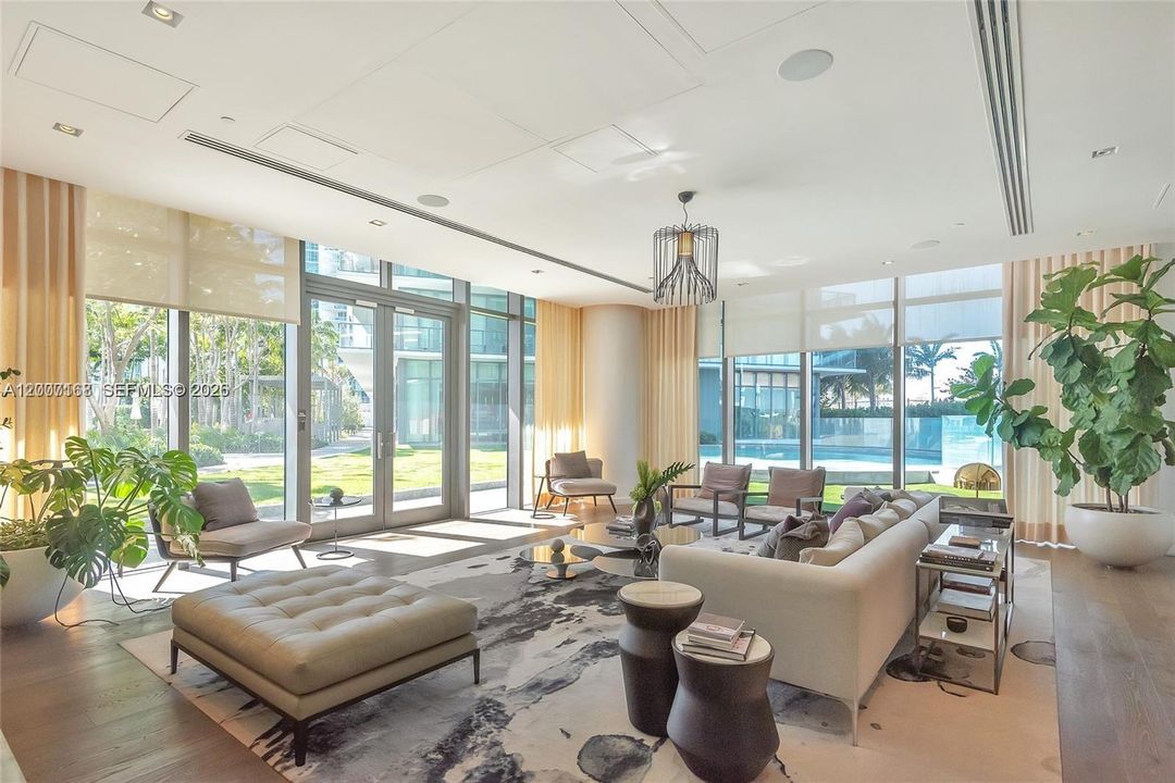 En Venta: $1,040,000 (2 camas, 3 baños, 1143 Pies cuadrados)