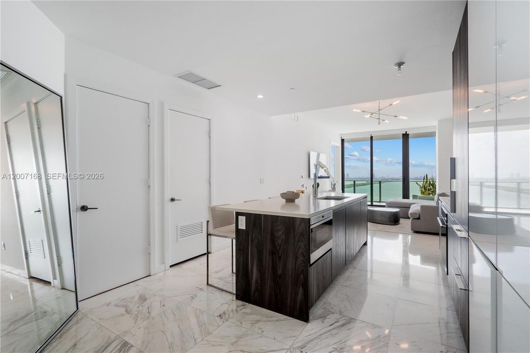 En Venta: $1,040,000 (2 camas, 3 baños, 1143 Pies cuadrados)