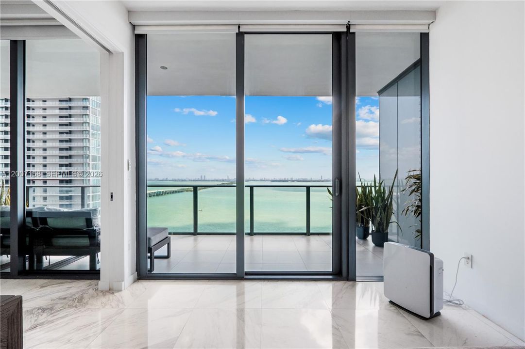 En Venta: $1,040,000 (2 camas, 3 baños, 1143 Pies cuadrados)
