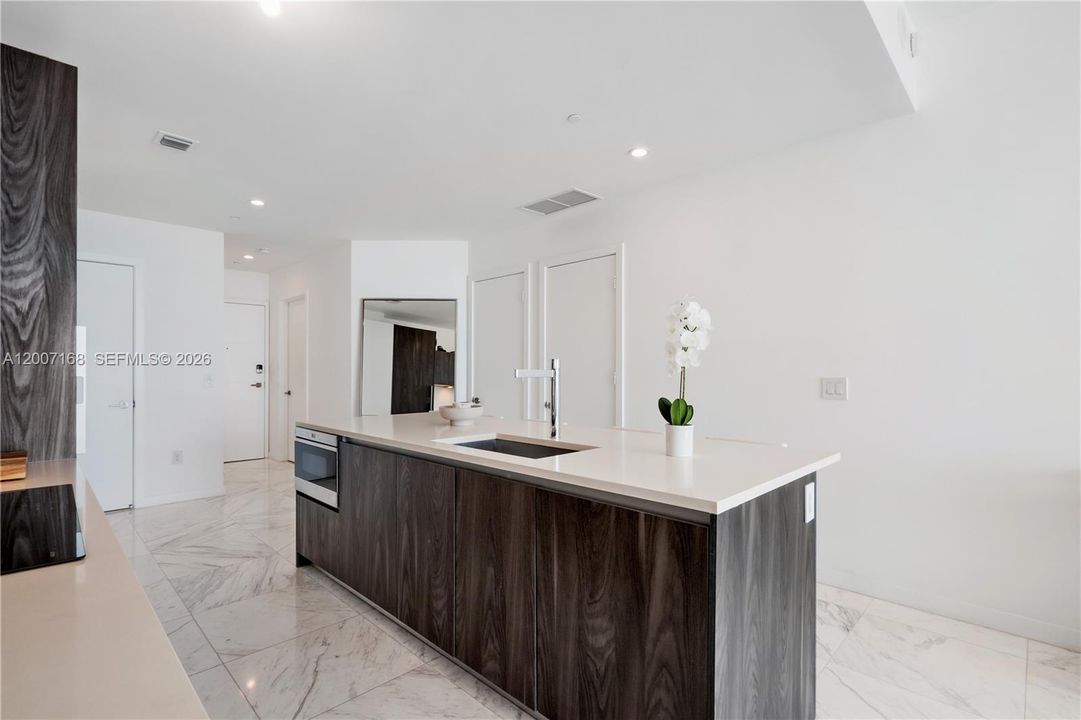 En Venta: $1,040,000 (2 camas, 3 baños, 1143 Pies cuadrados)
