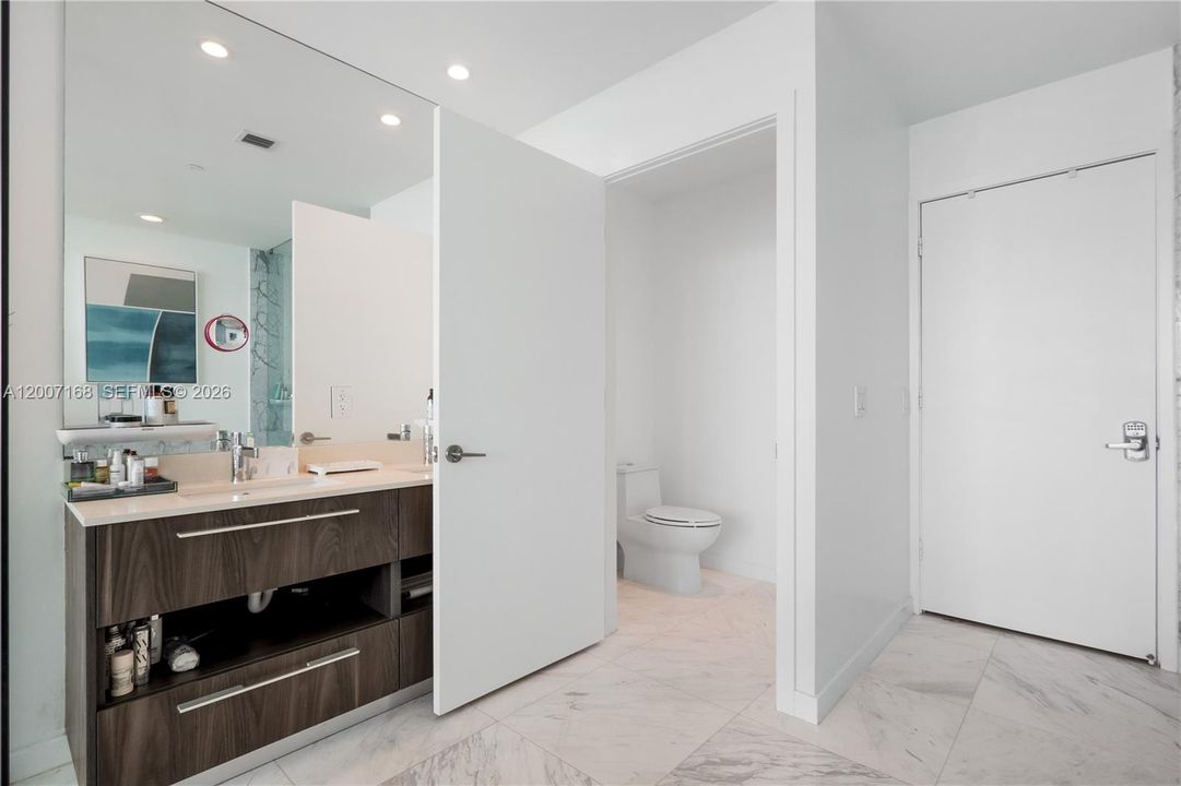 En Venta: $1,040,000 (2 camas, 3 baños, 1143 Pies cuadrados)