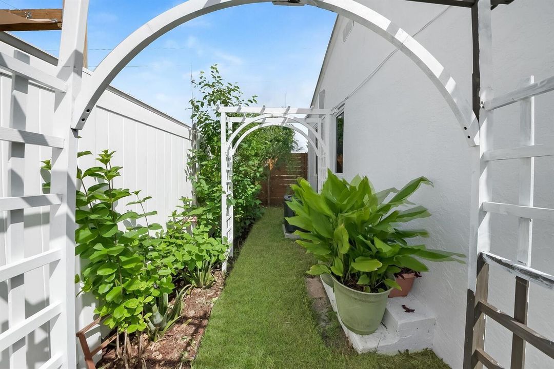 Sideyard