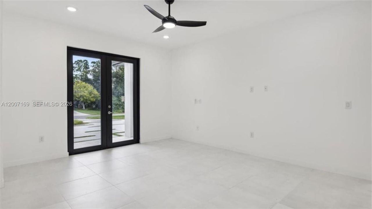 En Renta: $2,400 (4 camas, 2 baños, 0 Pies cuadrados)