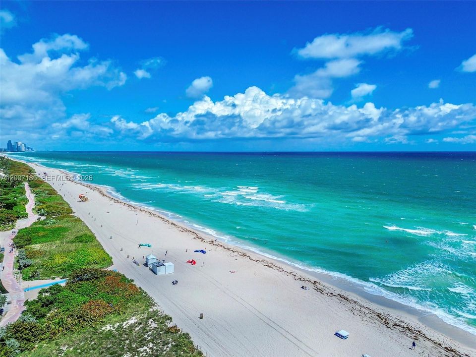 Active With Contract: $195,000 (1 beds, 1 baths, 770 Square Feet)