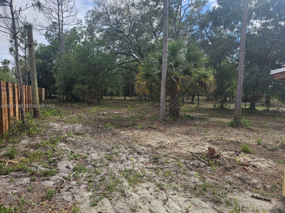 На продажу: $145,000 (2.50 acres)