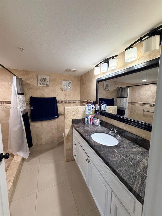 For Sale: $235,000 (3 beds, 2 baths, 1126 Square Feet)
