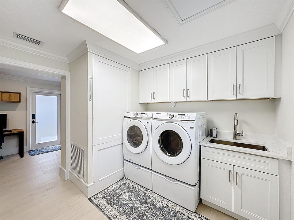 208 River Walk-74