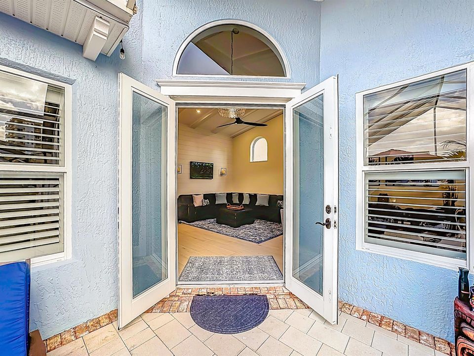 208 River Walk-24