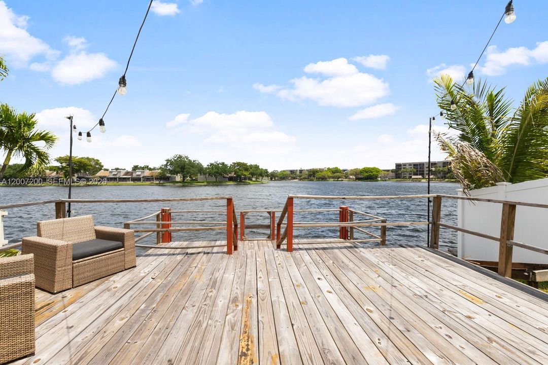 Active With Contract: $3,500 (3 beds, 2 baths, 1304 Square Feet)