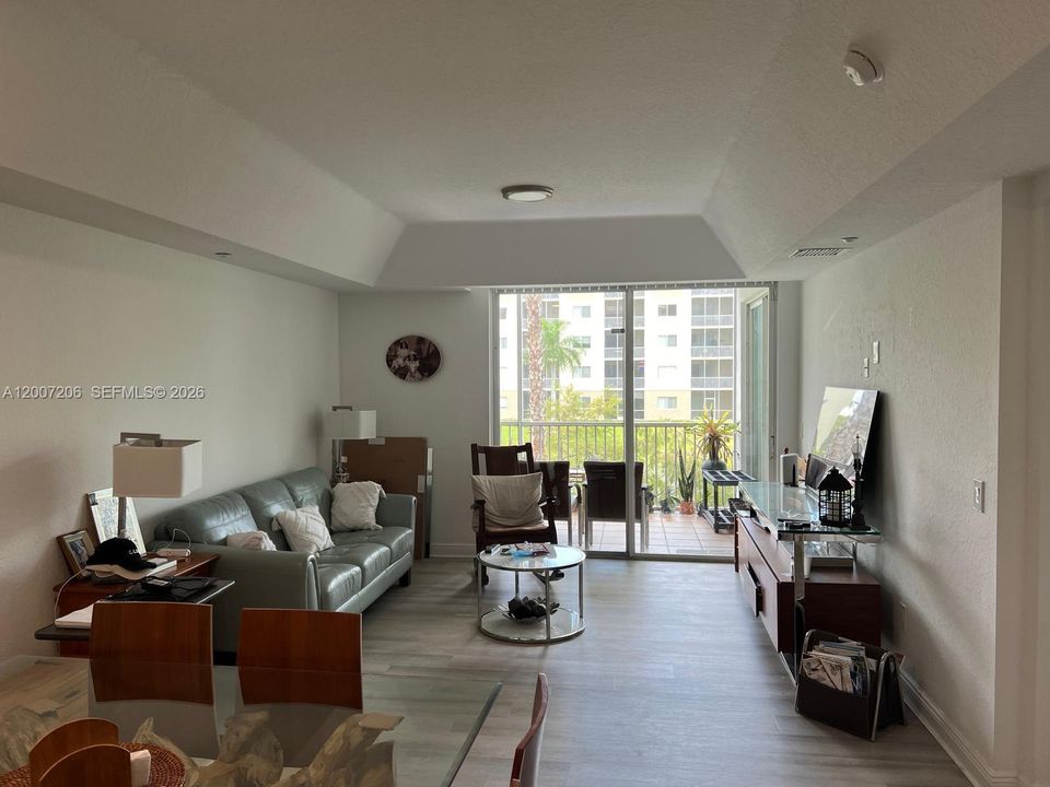 En Venta: $475,000 (3 camas, 2 baños, 1710 Pies cuadrados)