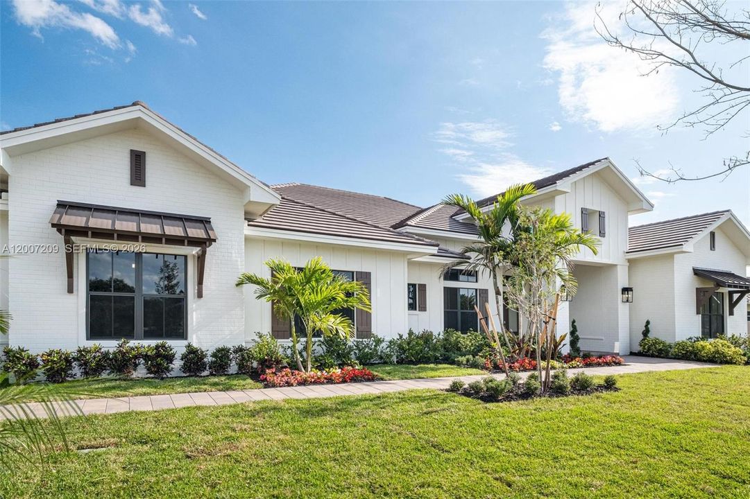 For Sale: $3,450,000 (5 beds, 6 baths, 5301 Square Feet)
