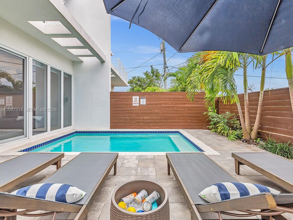 For Sale: $1,865,000 (4 beds, 4 baths, 3387 Square Feet)