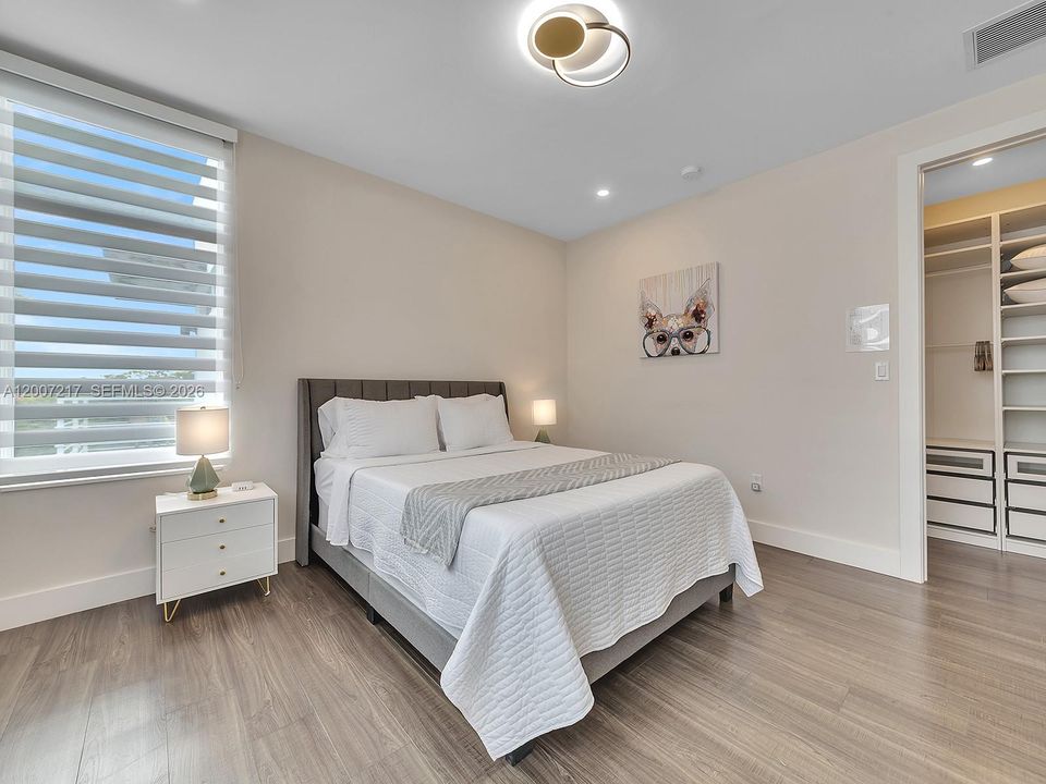 For Sale: $1,865,000 (4 beds, 4 baths, 3387 Square Feet)