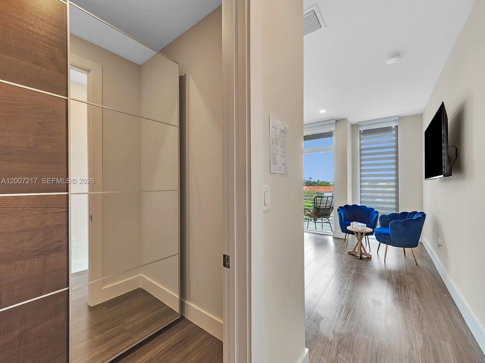 For Sale: $1,865,000 (4 beds, 4 baths, 3387 Square Feet)