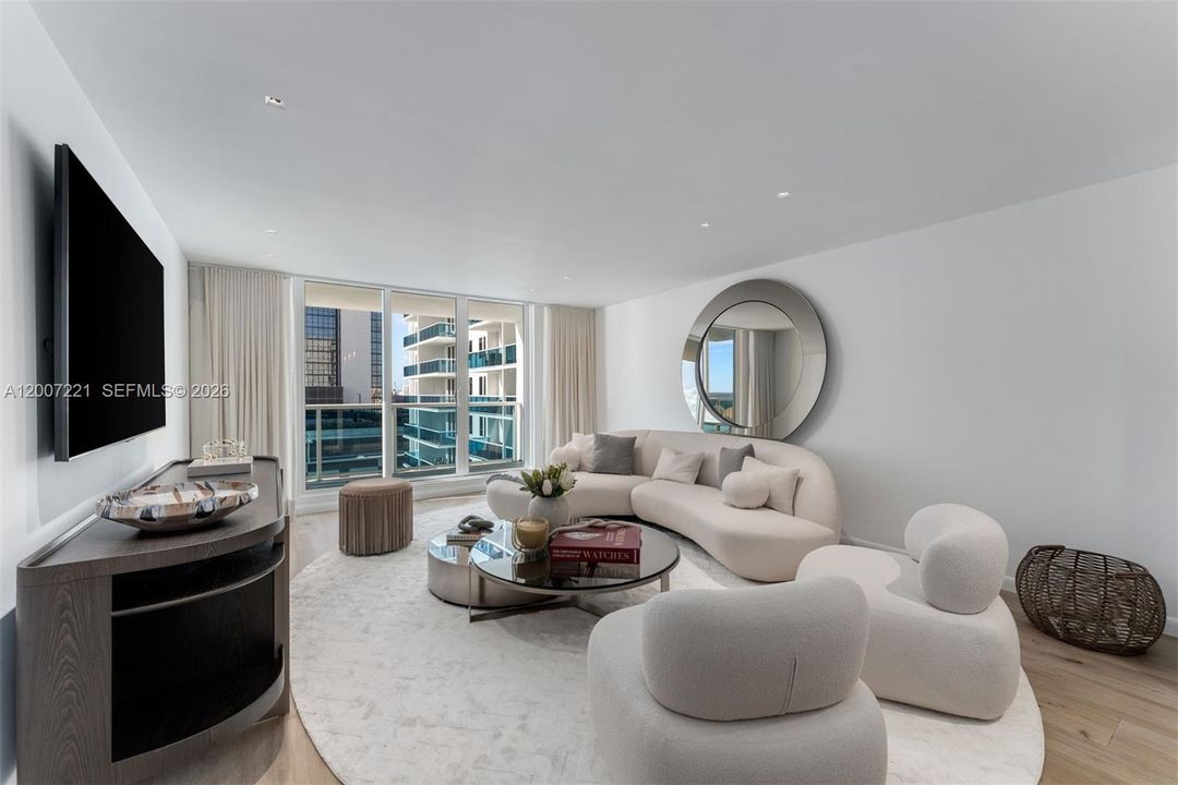 Recently Rented: $9,000 (1 beds, 1 baths, 880 Square Feet)