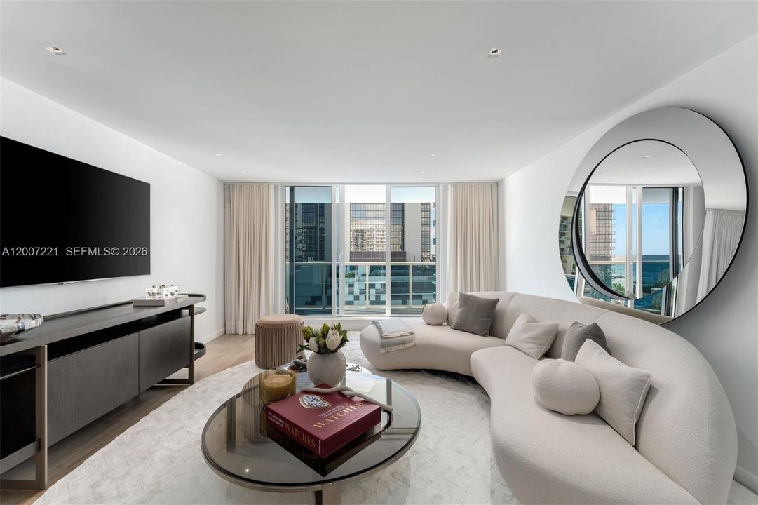 Recently Rented: $9,000 (1 beds, 1 baths, 880 Square Feet)