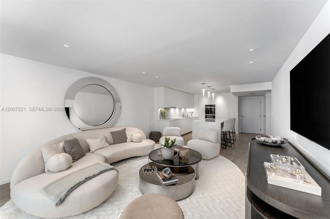 Recently Rented: $9,000 (1 beds, 1 baths, 880 Square Feet)