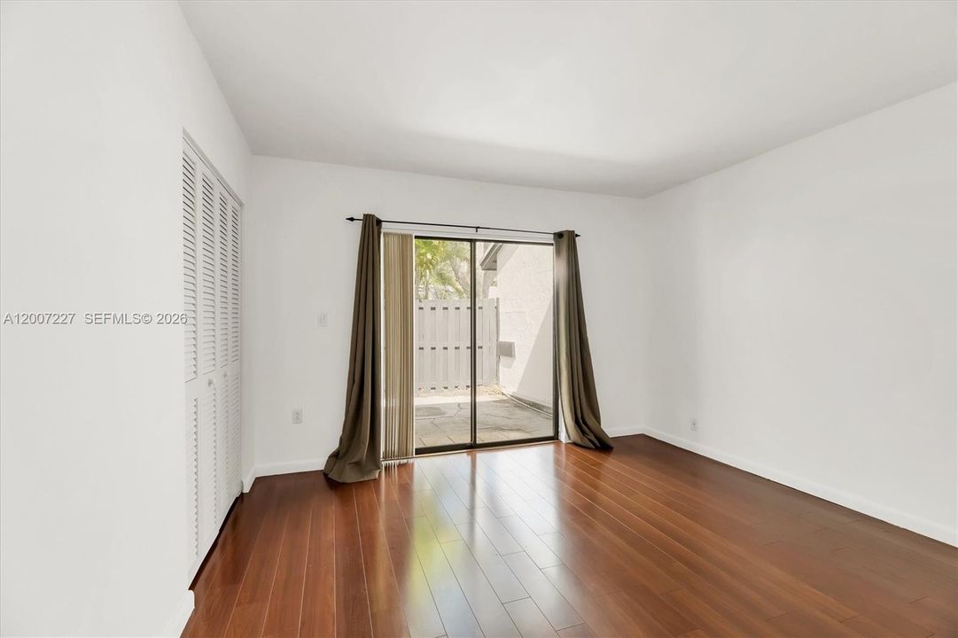 Active With Contract: $408,000 (2 beds, 2 baths, 1490 Square Feet)