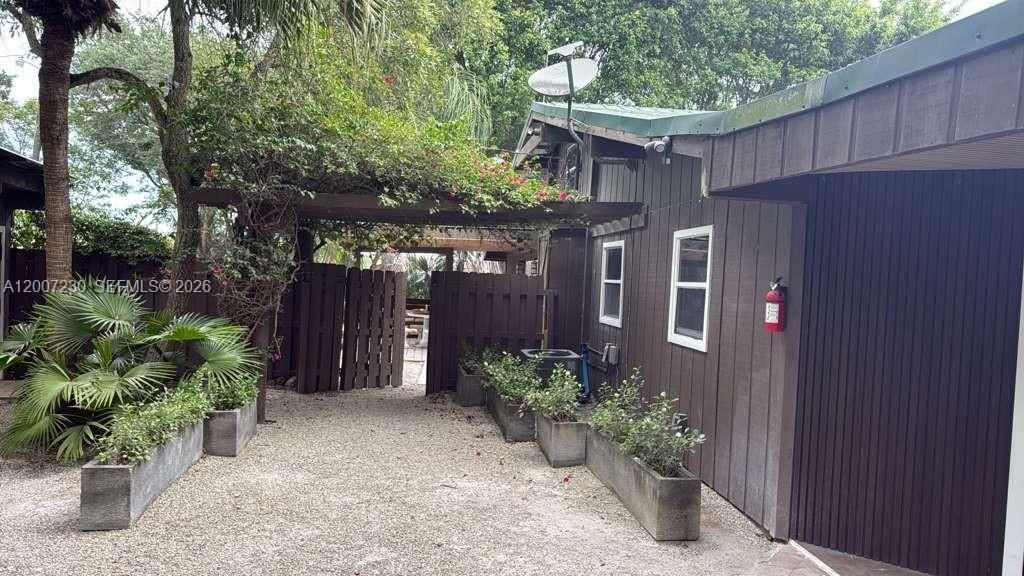 For Sale: $4,500,000 (8 beds, 4 baths, 0 Square Feet)