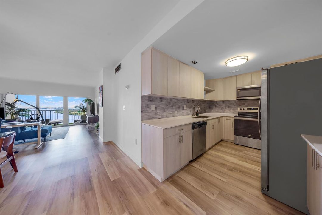 300 Bayview Dr-Sunny Isles Beach-Alina u