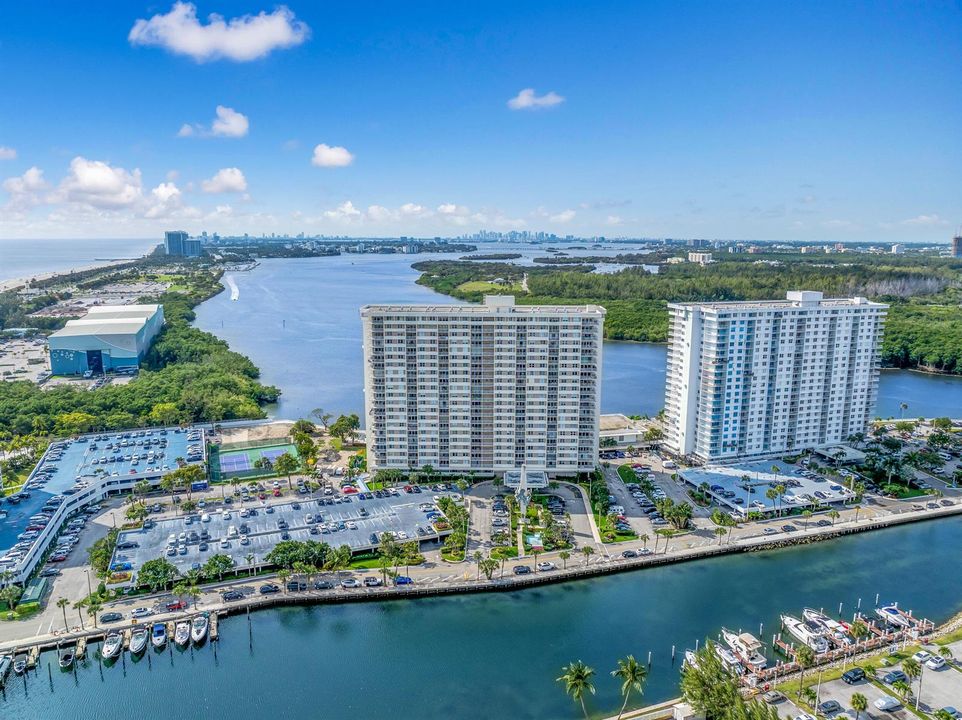 300 Bayview Dr-Sunny Isles Beach-Alina u