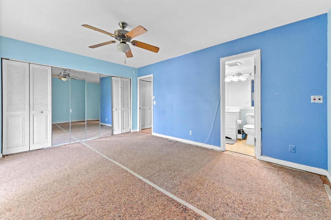 14 Bedroom 02