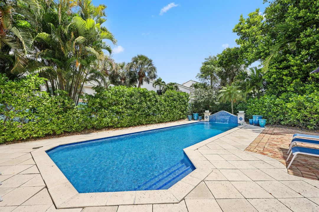 1019 Grand Court - 66.jpg-FULL