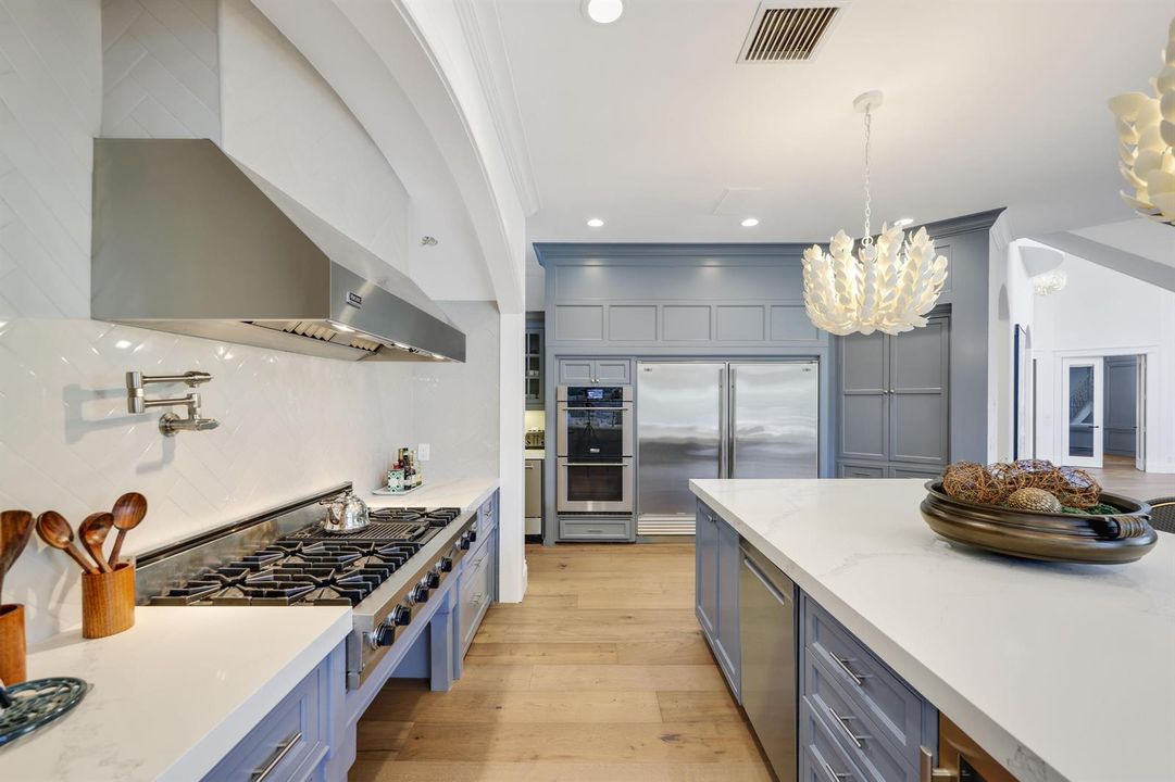 1019 Grand Court - 24.jpg-FULL