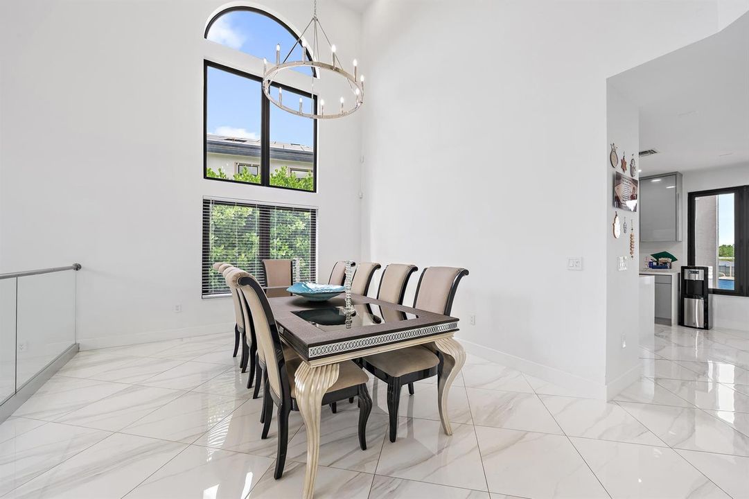Elegant Dining