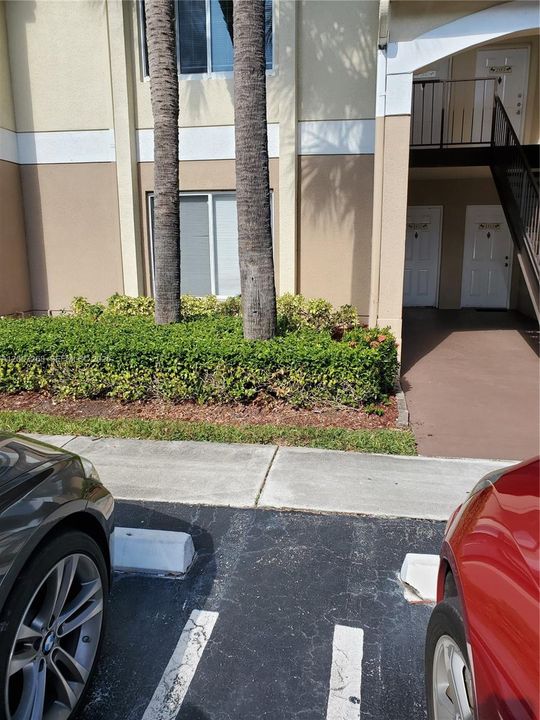 For Rent: $1,750 (1 beds, 1 baths, 768 Square Feet)