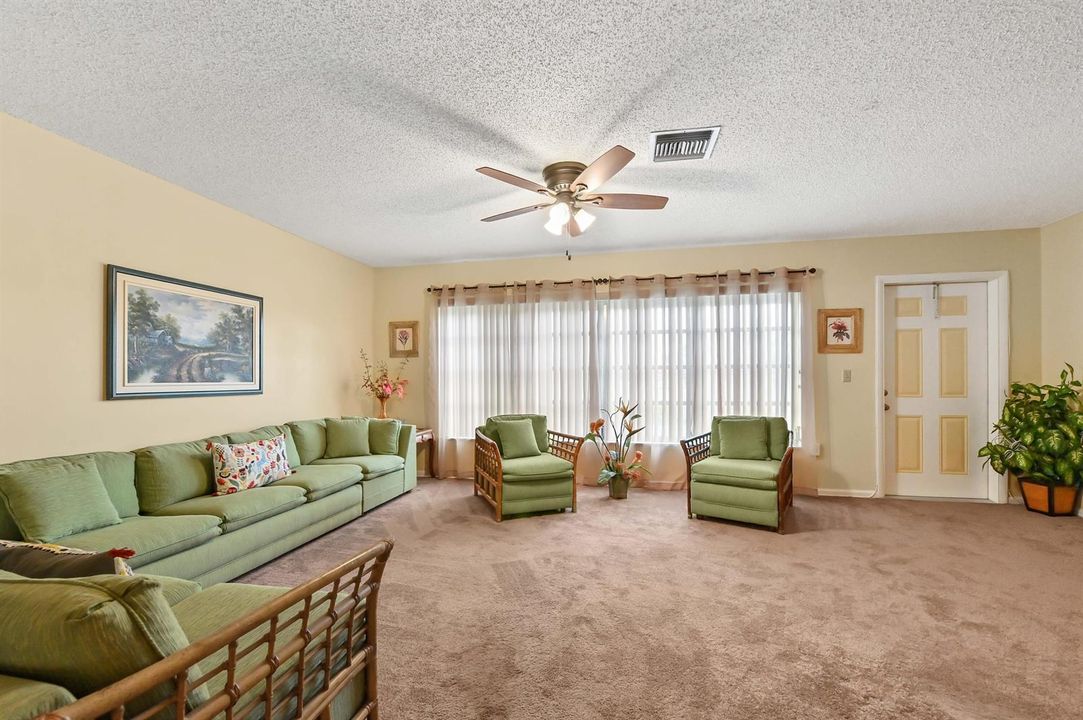 11 Living room 04