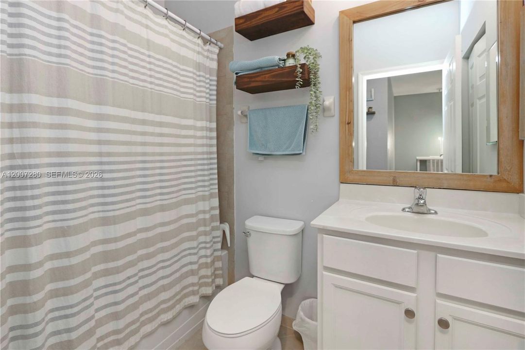 На продажу: $365,000 (3 спален, 2 ванн, 1432 Квадратных фут)