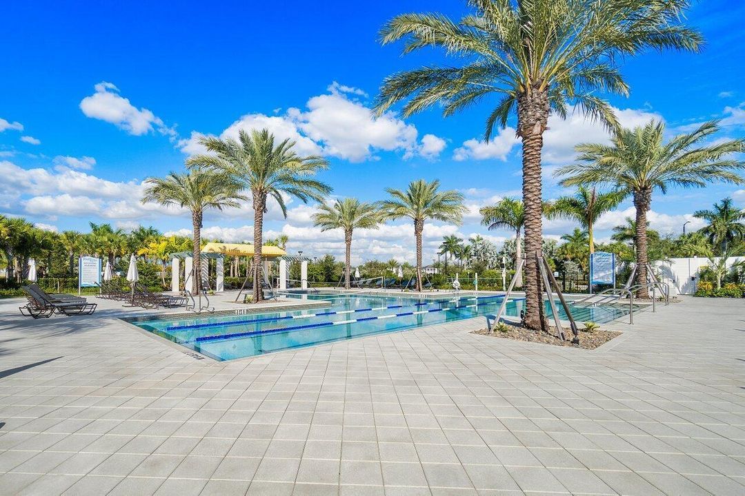 048-5699MacoonWy-Westlake-FL-33470-SMALL