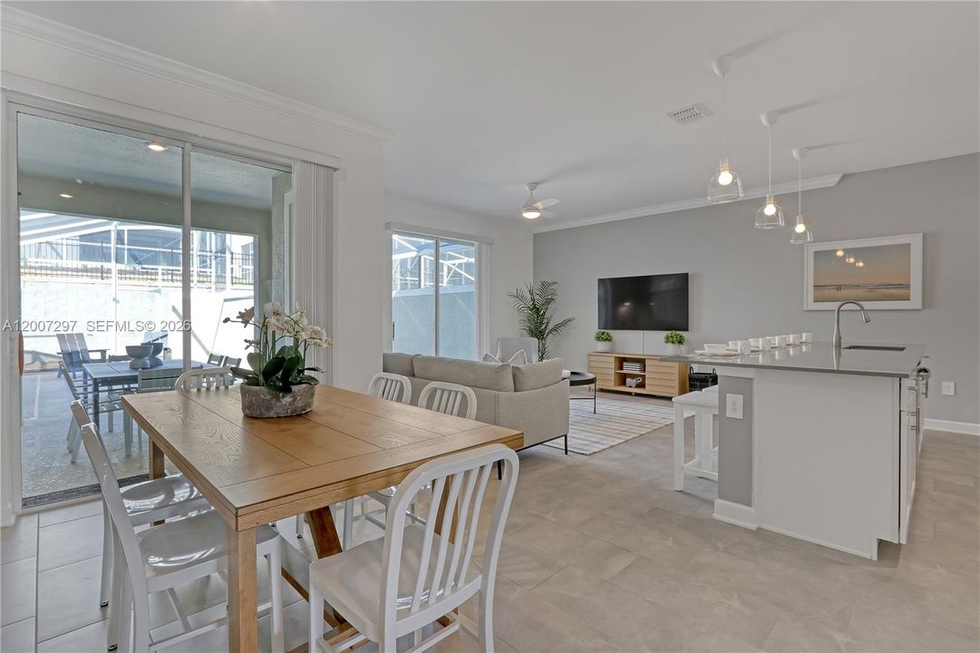 Недавно продано: $394,999 (4 спален, 3 ванн, 1914 Квадратных фут)
