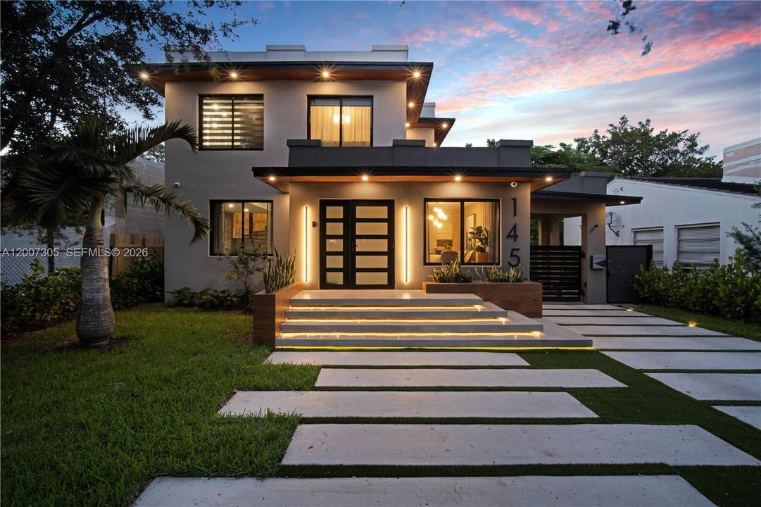 В аренду: $27,500 (5 спален, 5 ванн, 3193 Квадратных фут)