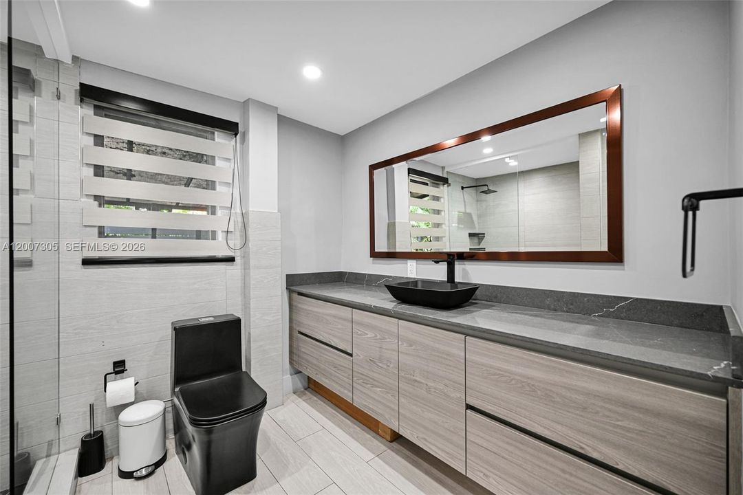 В аренду: $27,500 (5 спален, 5 ванн, 3193 Квадратных фут)