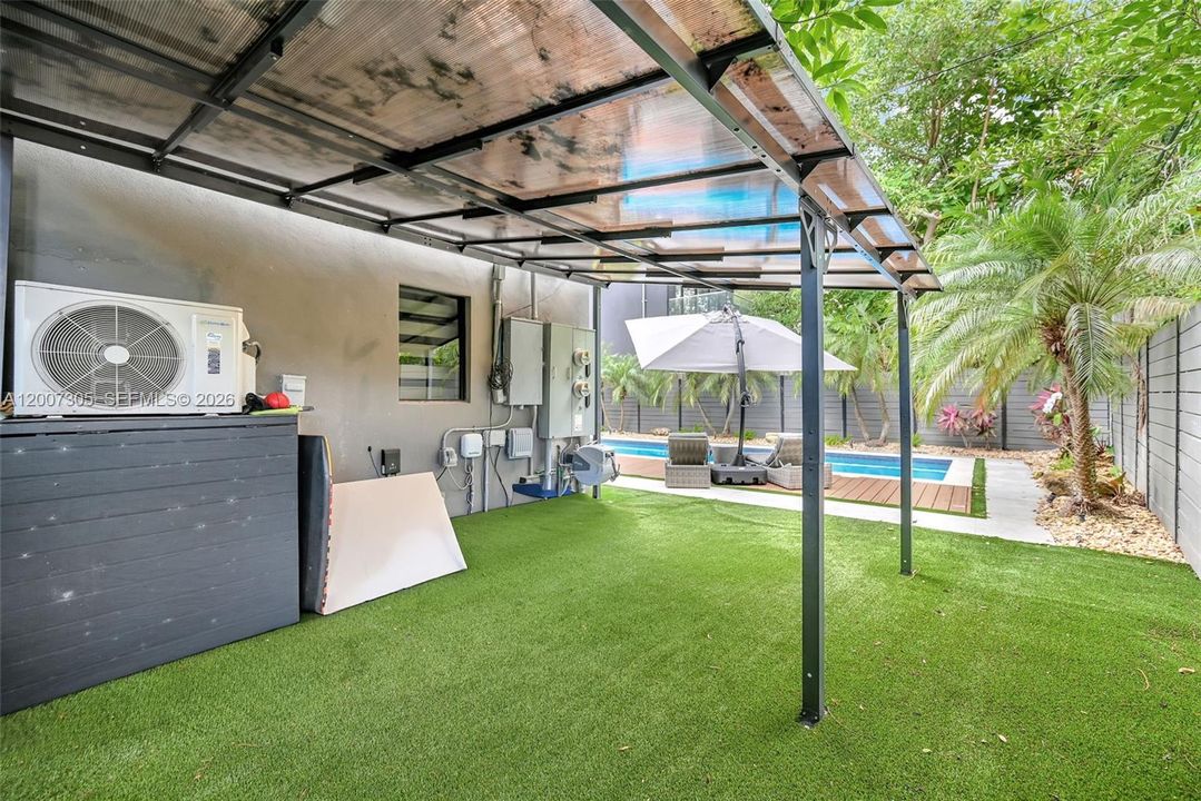 В аренду: $27,500 (5 спален, 5 ванн, 3193 Квадратных фут)
