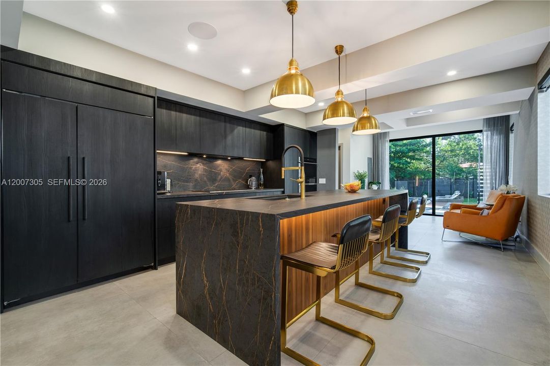 В аренду: $27,500 (5 спален, 5 ванн, 3193 Квадратных фут)