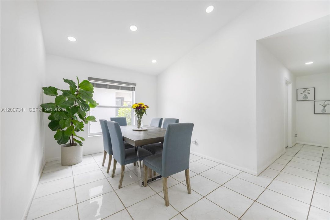 For Sale: $590,000 (3 beds, 2 baths, 1344 Square Feet)