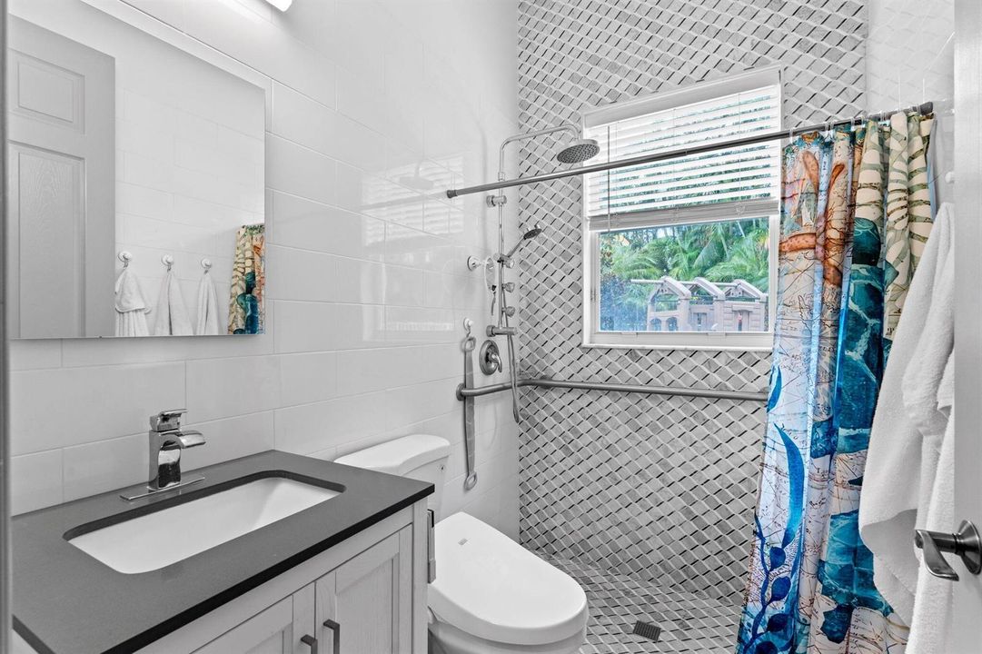 35-web-or-mls-A7408042