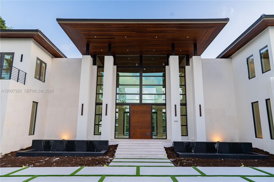 En Venta: $16,250,000 (8 camas, 10 baños, 11670 Pies cuadrados)