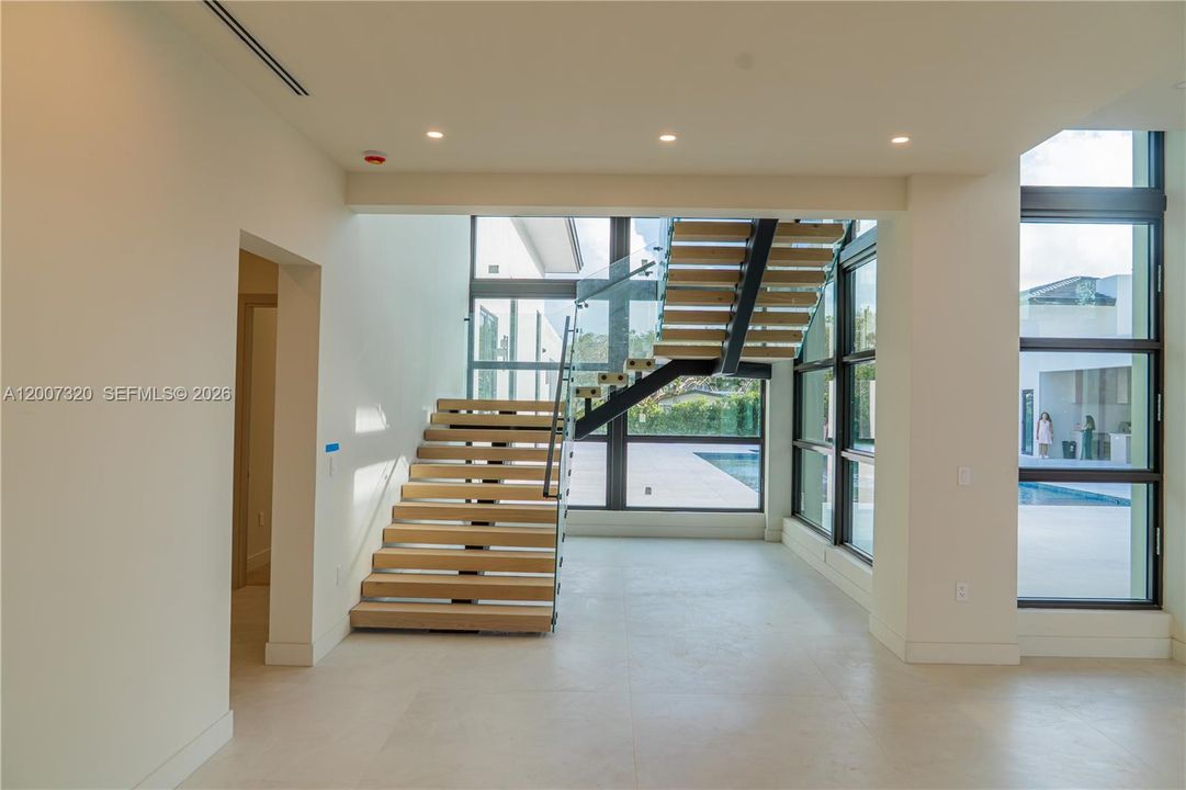 En Venta: $16,250,000 (8 camas, 10 baños, 11670 Pies cuadrados)